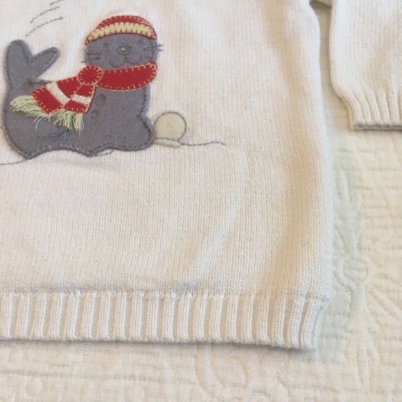 6-12m (4/$20) White Pullover Sweater by GAP - Picture 2 of 9
